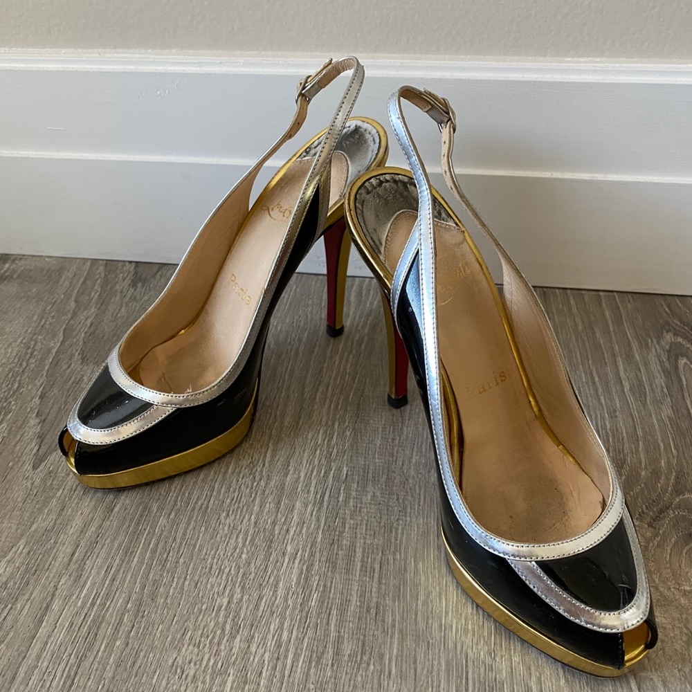 Christian Louboutin peep toe